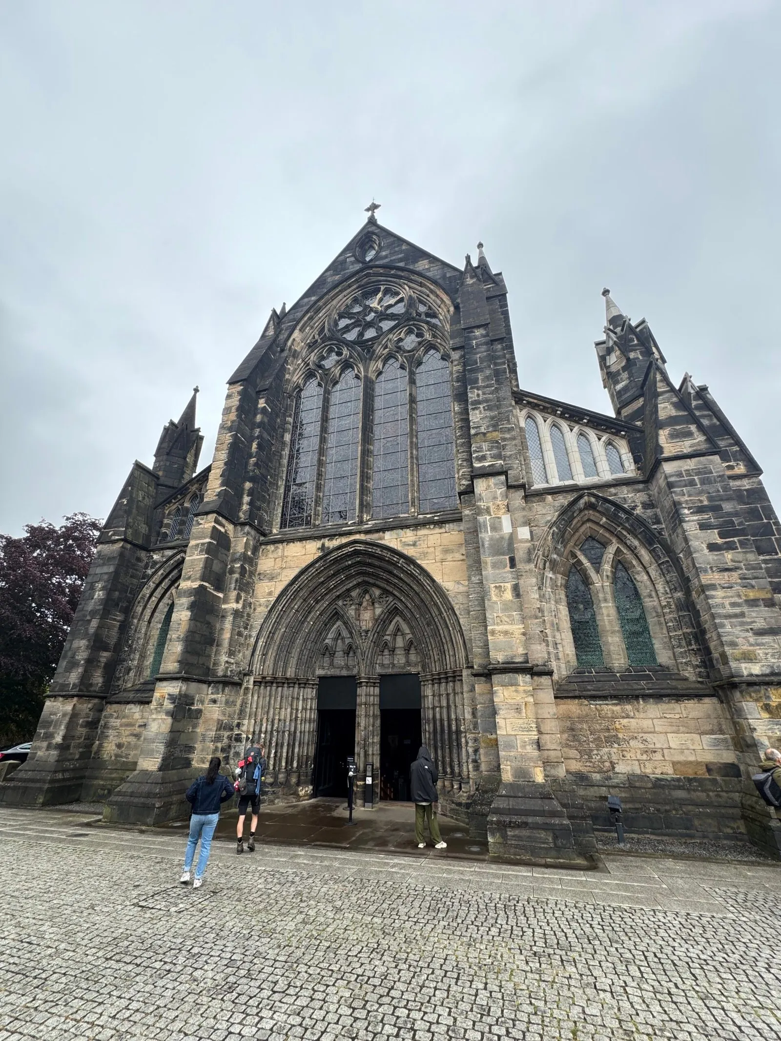 The entrance to the cathedral as seen from the outside